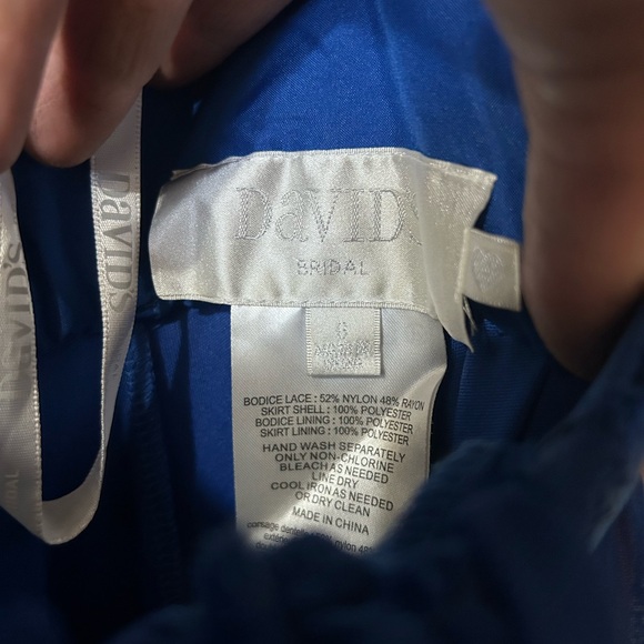 Size 6 High neck lace halter with an open back and back zipper! Horizon blue - Picture 3 of 4